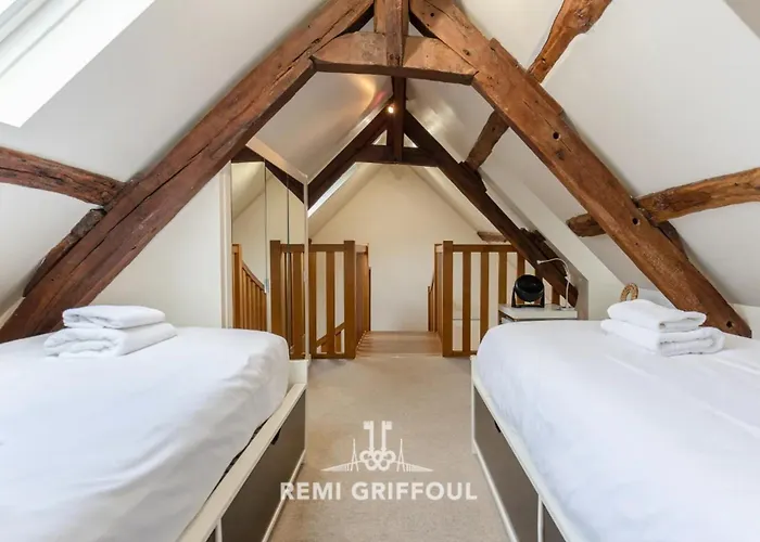 L\'Escalier D\'H - Duplex 3 In The City Center - Normand Charm - Family Stay