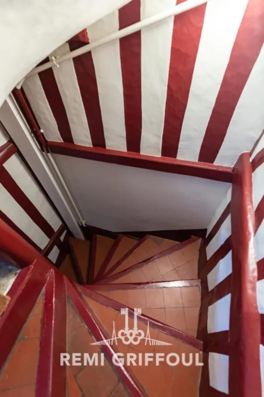 L'escalier D'h - Duplex 3 In The Center - Normand Charm - Family Apartamento *