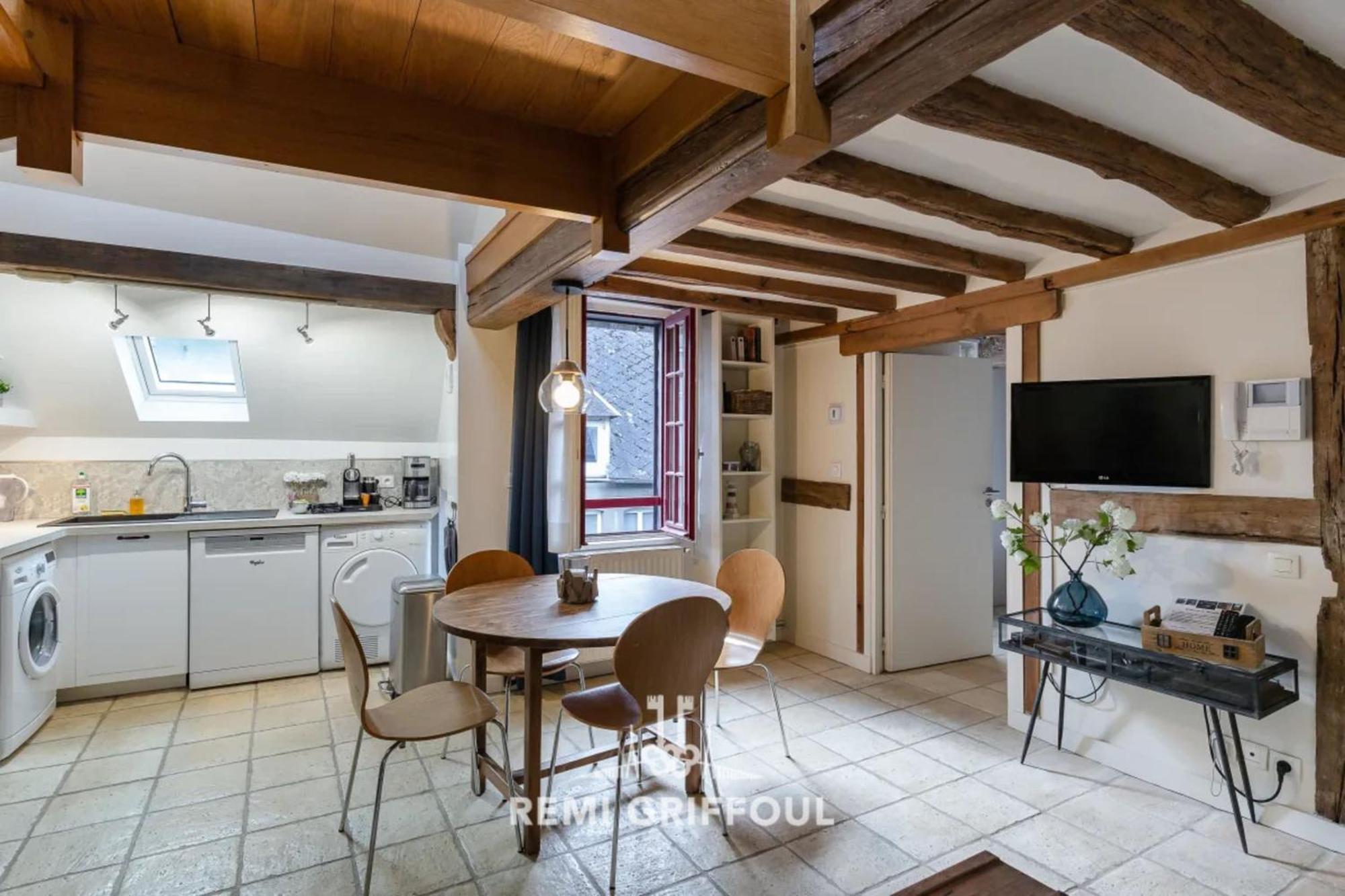 L'escalier D'h - Duplex 3 In The Center - Normand Charm - Family